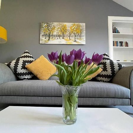 No 10 Immaculate City Centre, Top Floor 2 Bed Flat With Free Parking Inverness Buitenkant foto